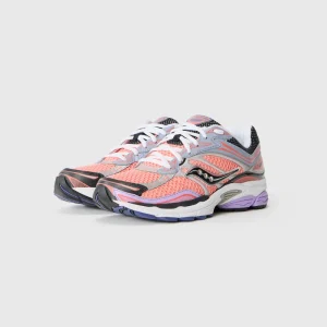 SAUCONY
