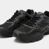 SAUCONY